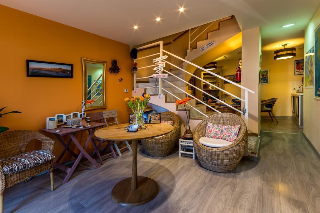 Les Chambres De Jeannette Marseille Eksteriør billede